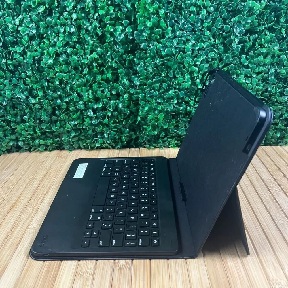 Zagg Messenger Portfolio Keyboard Case for 10.2